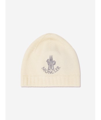 Moncler Enfant Baby Logo Beanie Hat in Ivory pas cher 